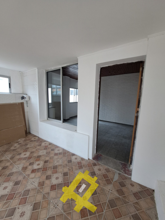 Apartamento ID.156 - ALQUILER ANUAL - APARTAMENTO AL FONDO EN CENTRO