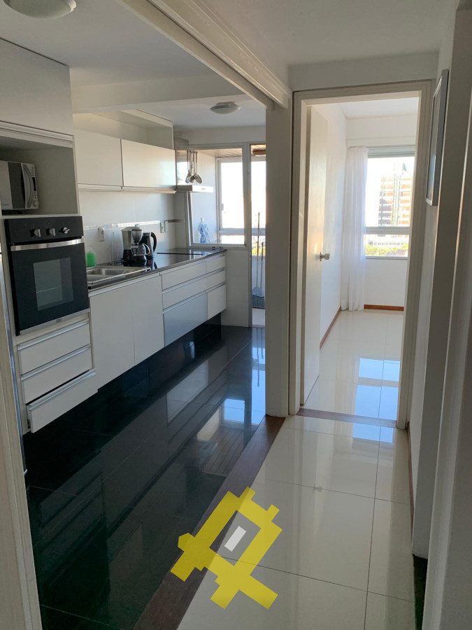 Apartamento ID.102 - Hermoso Apartamento con vista a Playa Brava