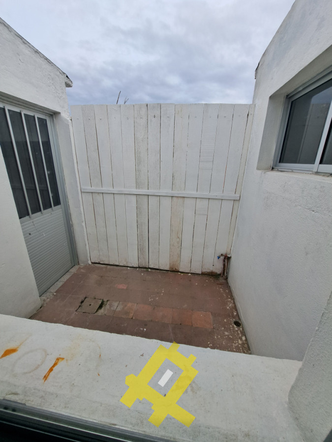 Apartamento ID.156 - ALQUILER ANUAL - APARTAMENTO AL FONDO EN CENTRO
