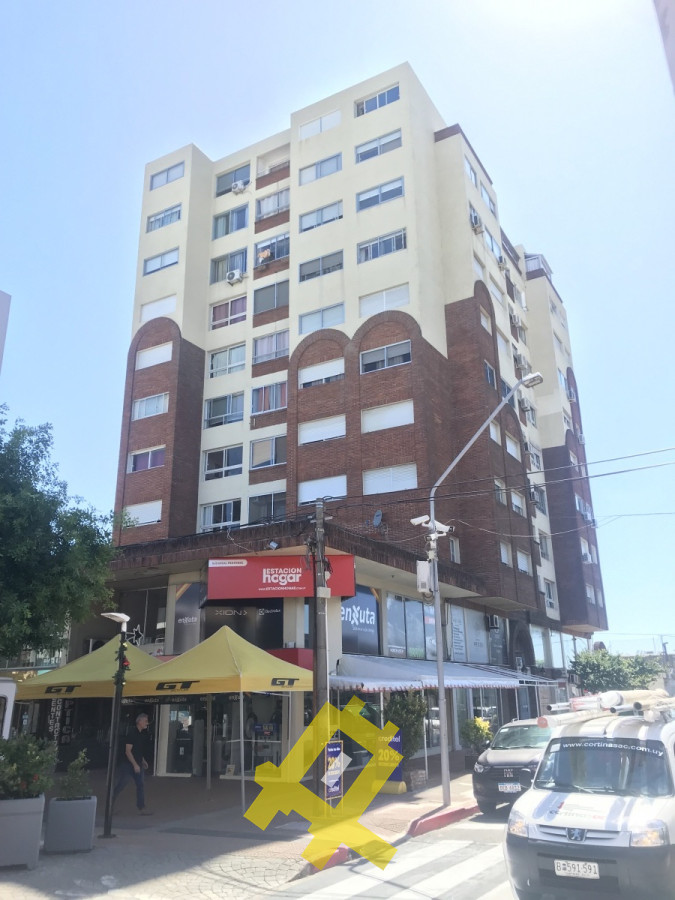 Apartamento ID.9 - Apartamento en venta en Peatonal Sarandí Maldonado