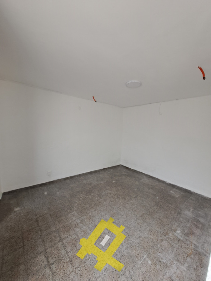 Apartamento ID.156 - ALQUILER ANUAL - APARTAMENTO AL FONDO EN CENTRO