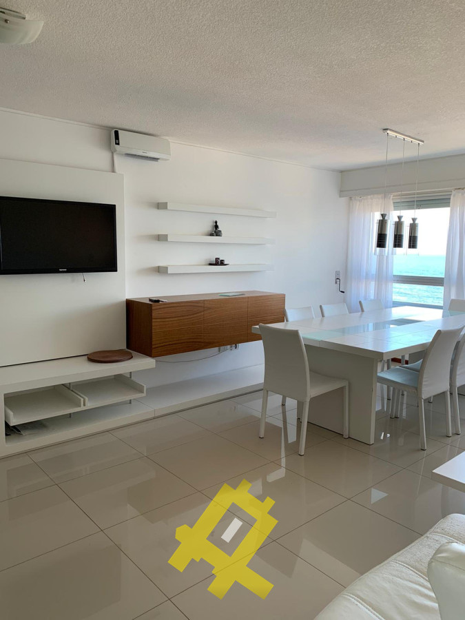 Apartamento ID.102 - Hermoso Apartamento con vista a Playa Brava