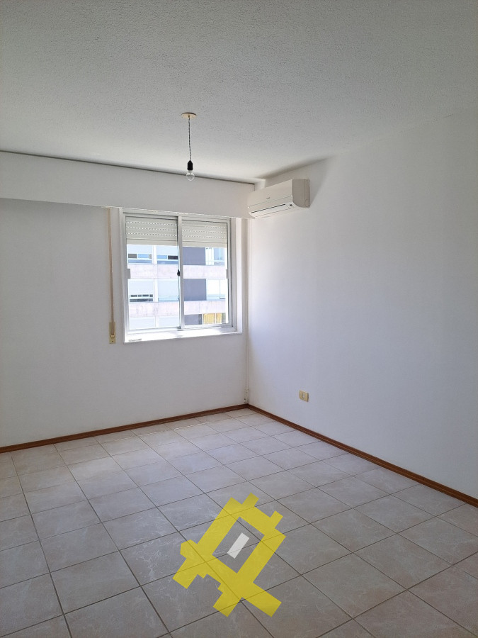 Apartamento ID.78 - ALQUILER ANUAL, EDIF SAN FERNANDO 1, 2 DORMS. 1 BAÑO.