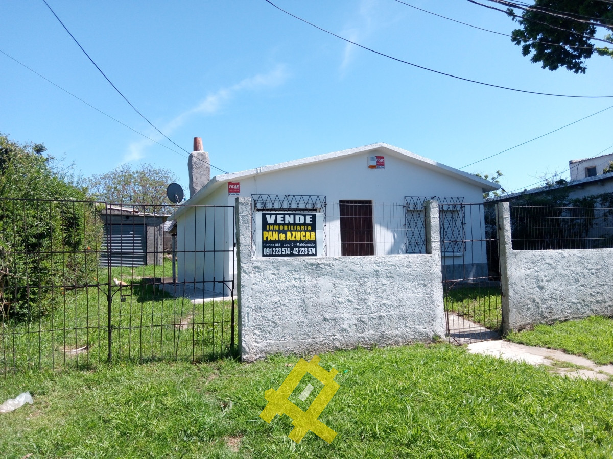 Casa ID.95 - Casa 2 dormitorios , garage , deposito