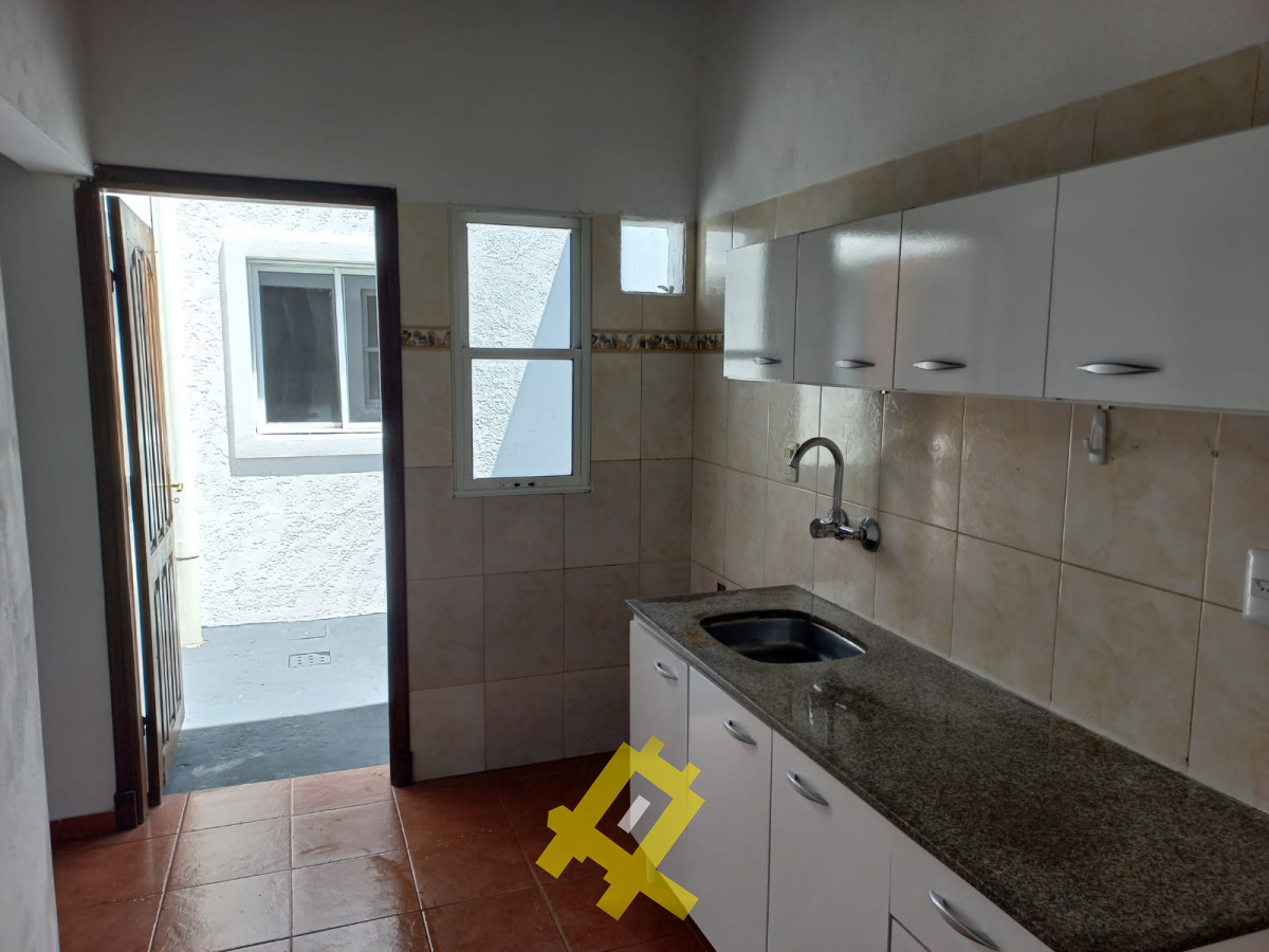 Casa ID.114 - Casa  centro de Maldonado 2 dormitorios calle Dodera.