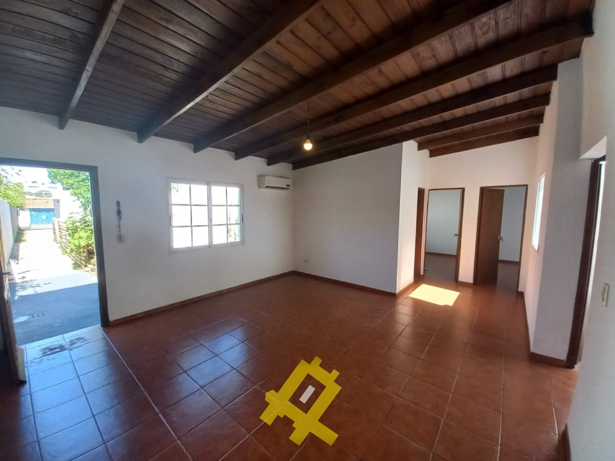 Casa ID.114 - Casa  centro de Maldonado 2 dormitorios calle Dodera.