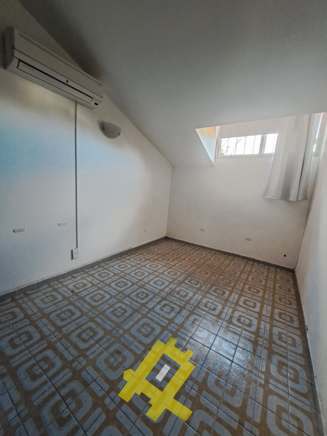 Casa ID.151 - Chalet en Venta barrio California Park