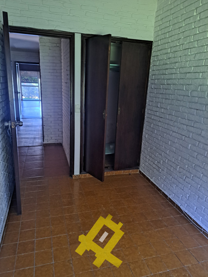Casa ID.151 - Chalet en Venta barrio California Park