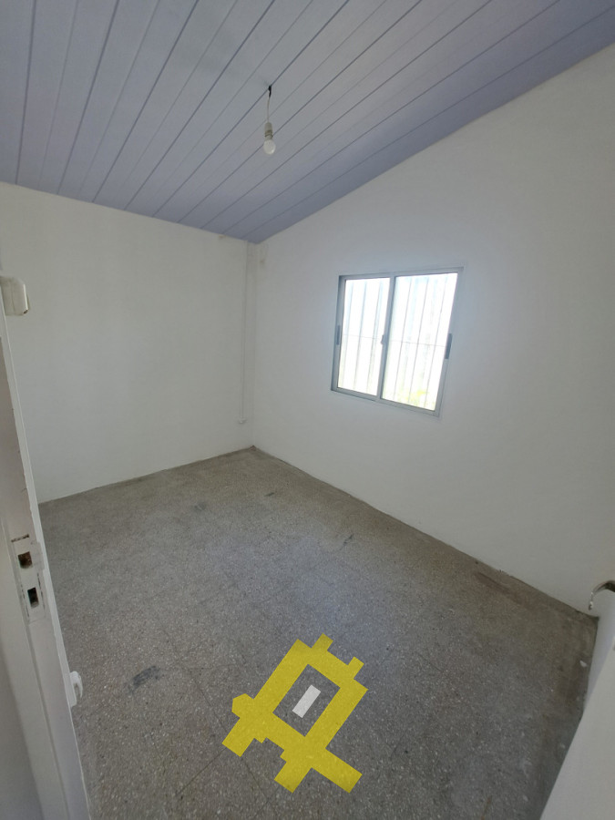 Casa ID.133 - CASA EN ALQUILER ANUAL BARRIO IPORÁ