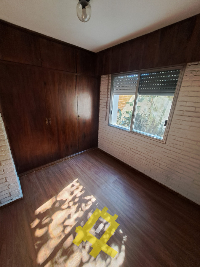 Casa ID.151 - Chalet en Venta barrio California Park