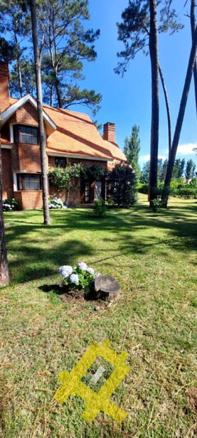 Casa ID.6 - Hermoso chalet en Pinares Punta del Este