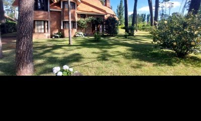 Hermoso chalet en Pinares Punta del Este