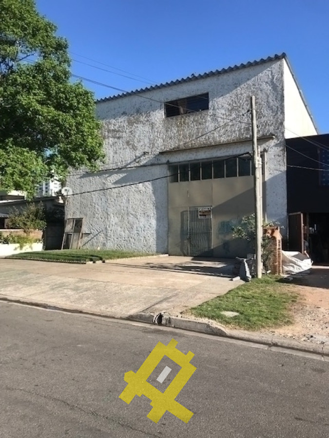 Galpón ID.75 - Deposito  de 270 mt  en ubicación estratégica