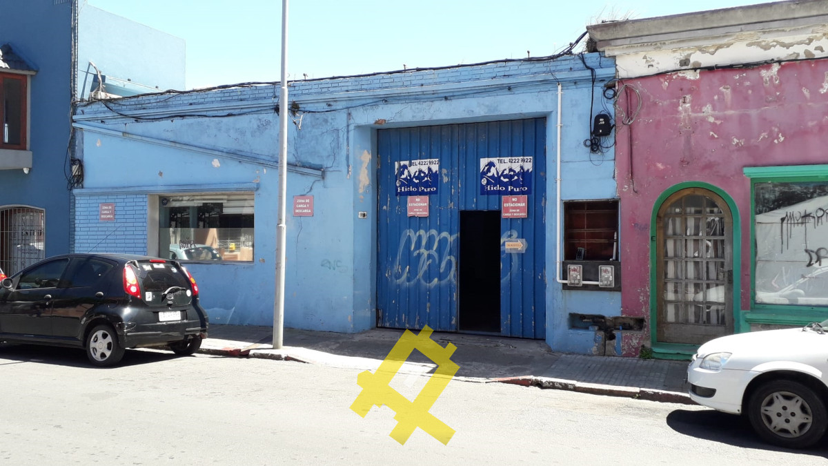 Galpón ID.26 - GALPON EN VENTA EN PLENO CENTRO DE MALDONADO, A UNA CUADRA DE LA PLAZA.