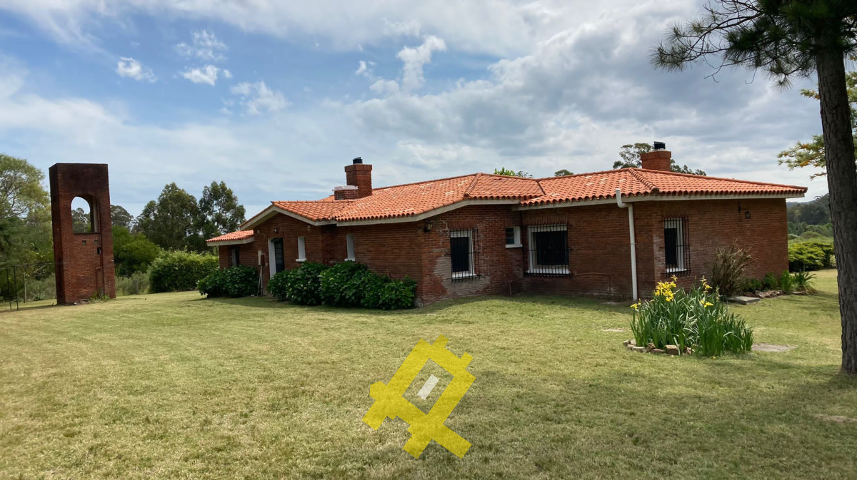 Chacra ID.21 - Descripción Hermoso Chalet ideal para descanso en zona de chacras de Maldonado, cerca de la ciudad, de Punta del Este, Playas, Punta Ballena.