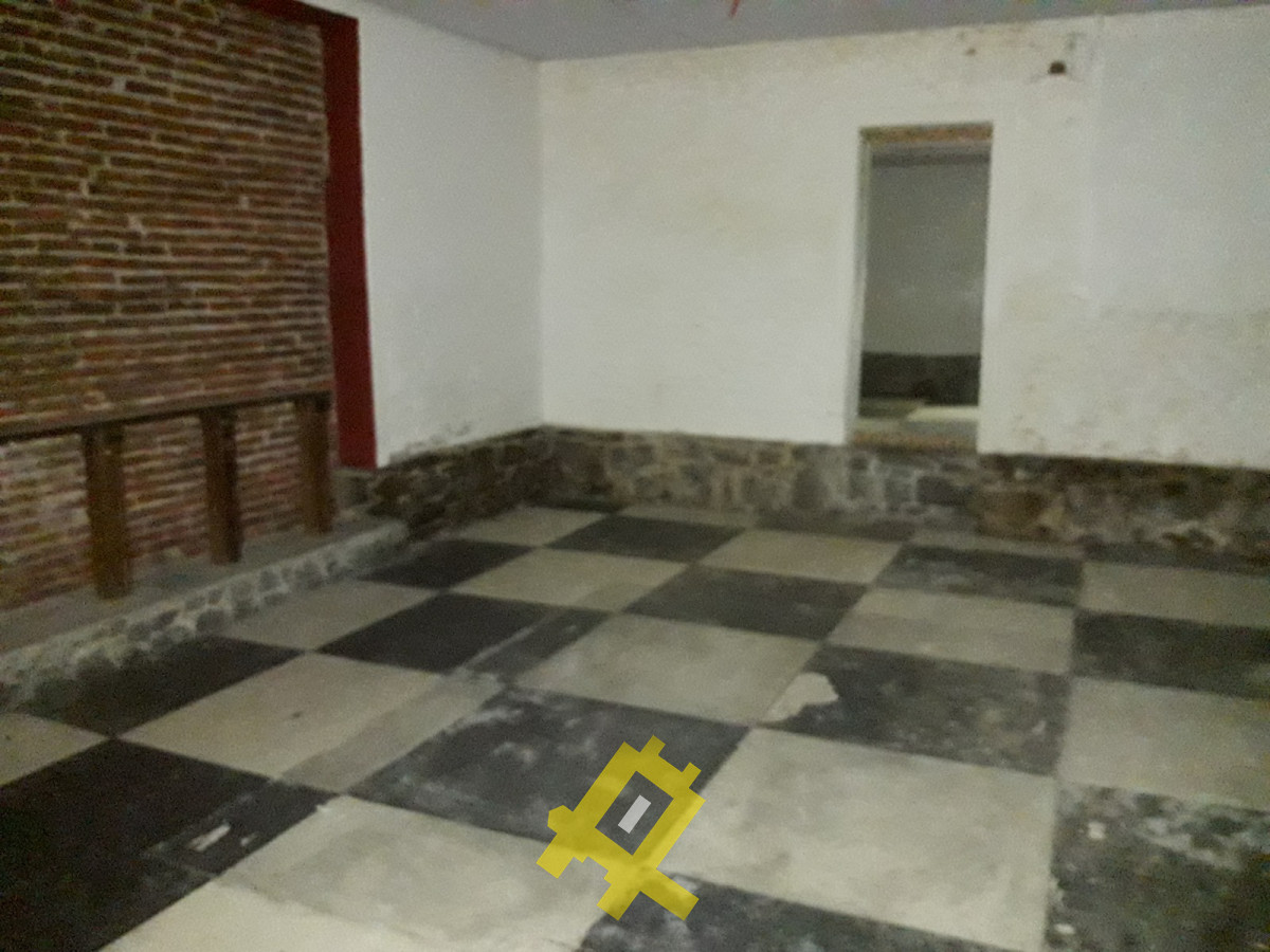 Local Comercial ID.12 - AMPLIO LOCAL EN VENTA, CENTRO DE MALDONADO. 
