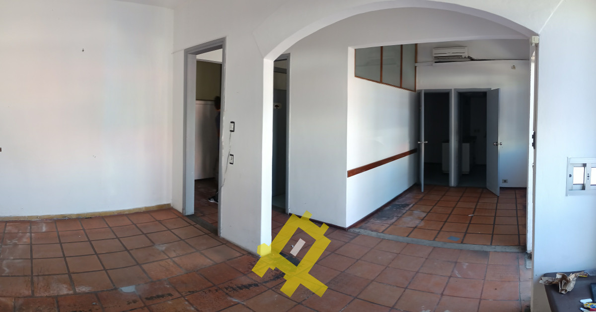 Local Comercial ID.110 - Local Comercial centro de Maldonado