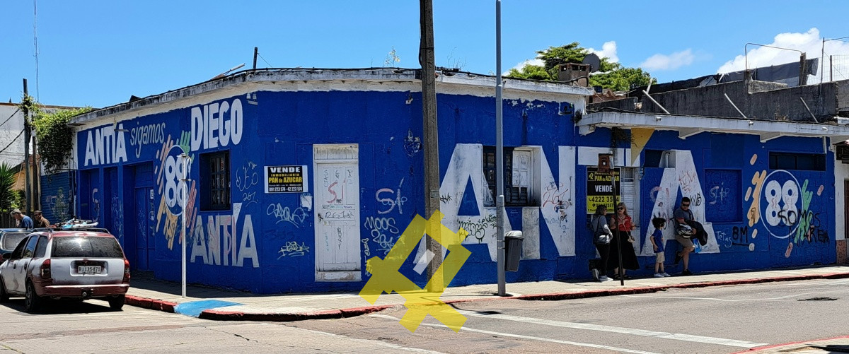 Local Comercial ID.27 - Importante esquina de Maldonado