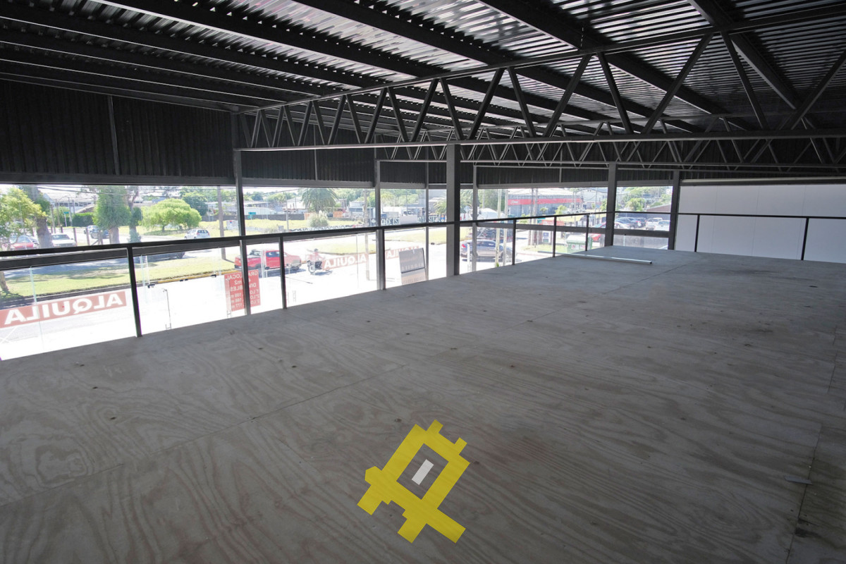 Local Comercial ID.147 - LOCALES EN ALQUILER EN AV. LUSSICH