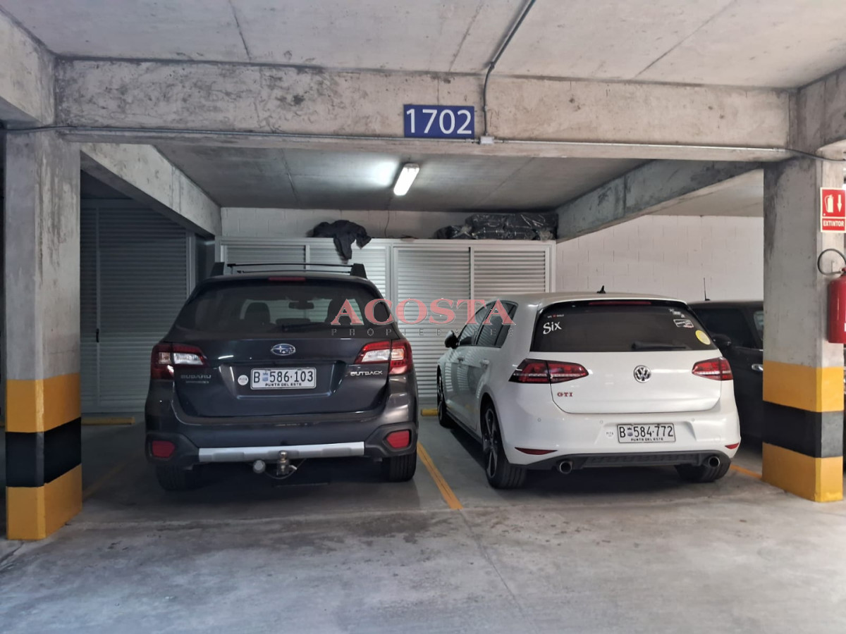 Apartamento ID.152 - pent house en zona de playa brava 