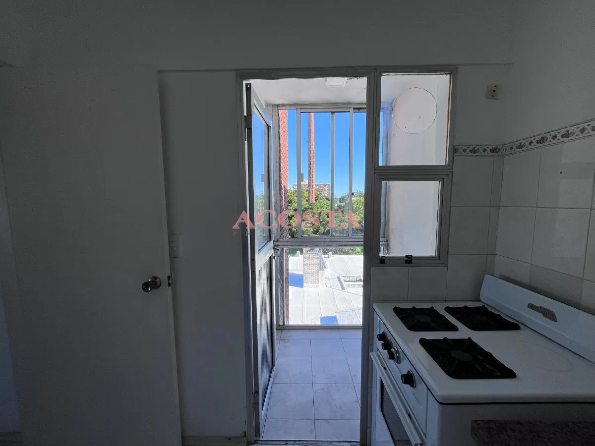 Apartamento ID.230 - Apartamento con parrillero propio, centro de Maldonado