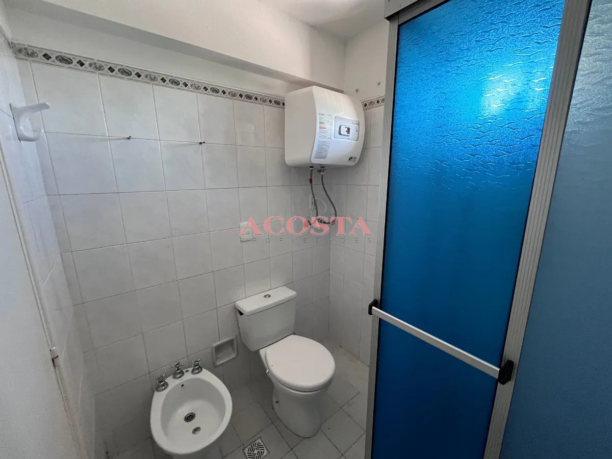 Apartamento ID.230 - Apartamento con parrillero propio, centro de Maldonado