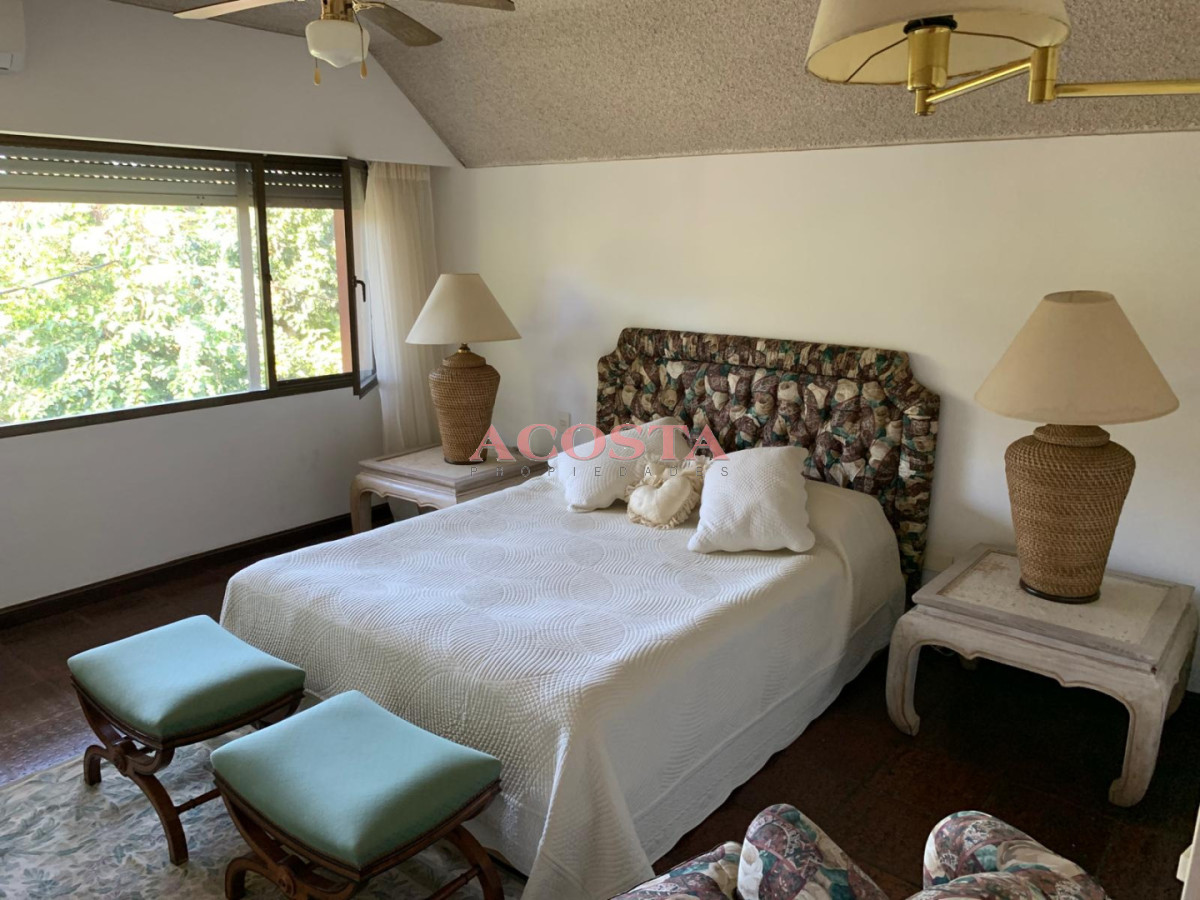 Casa ID.189 - Oportunidad en Playa Mansa 