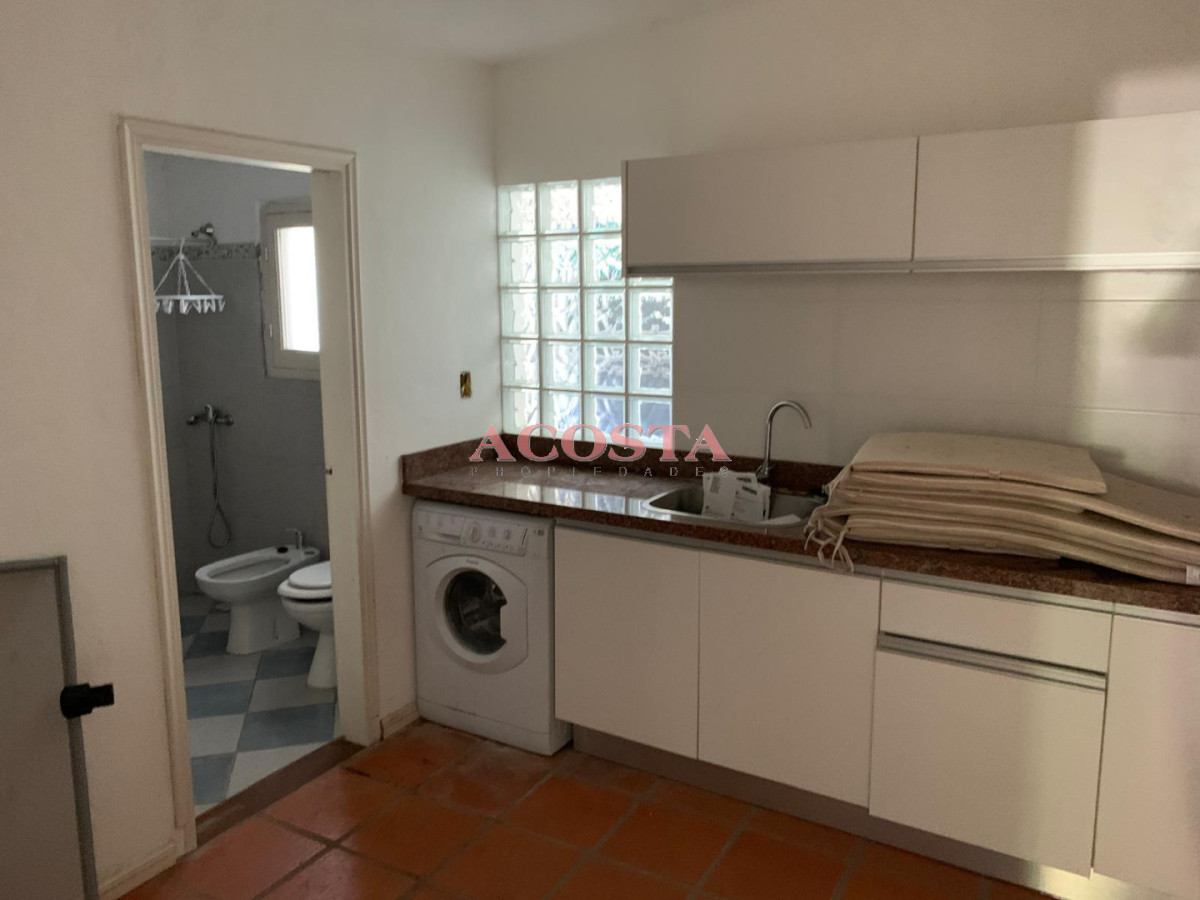 Casa ID.235 - Casa moderna de excelente construcción 