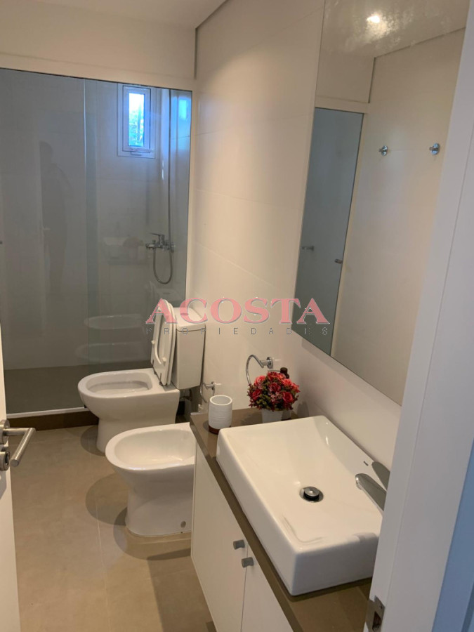 Casa ID.235 - Casa moderna de excelente construcción 