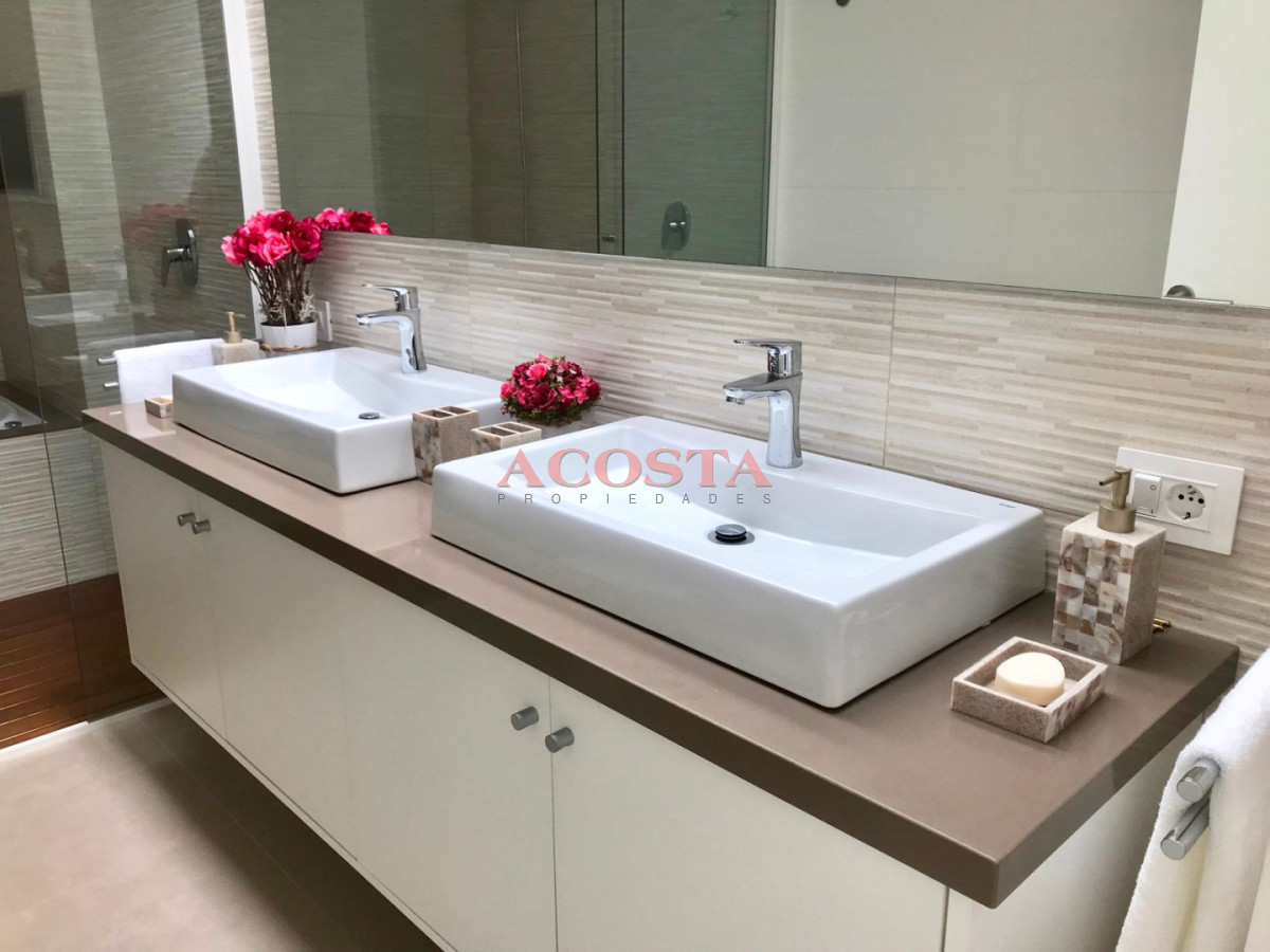 Casa ID.235 - Casa moderna de excelente construcción 