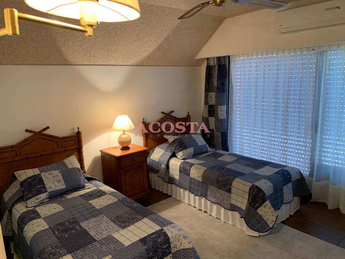 Casa ID.189 - Oportunidad en Playa Mansa 