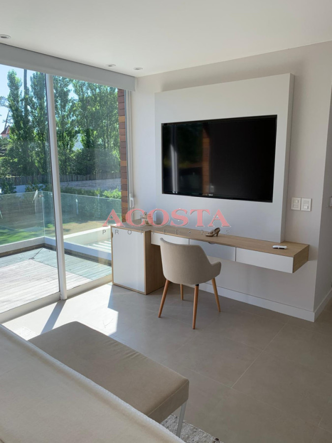 Casa ID.235 - Casa moderna de excelente construcción 