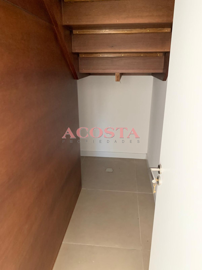 Casa ID.235 - Casa moderna de excelente construcción 