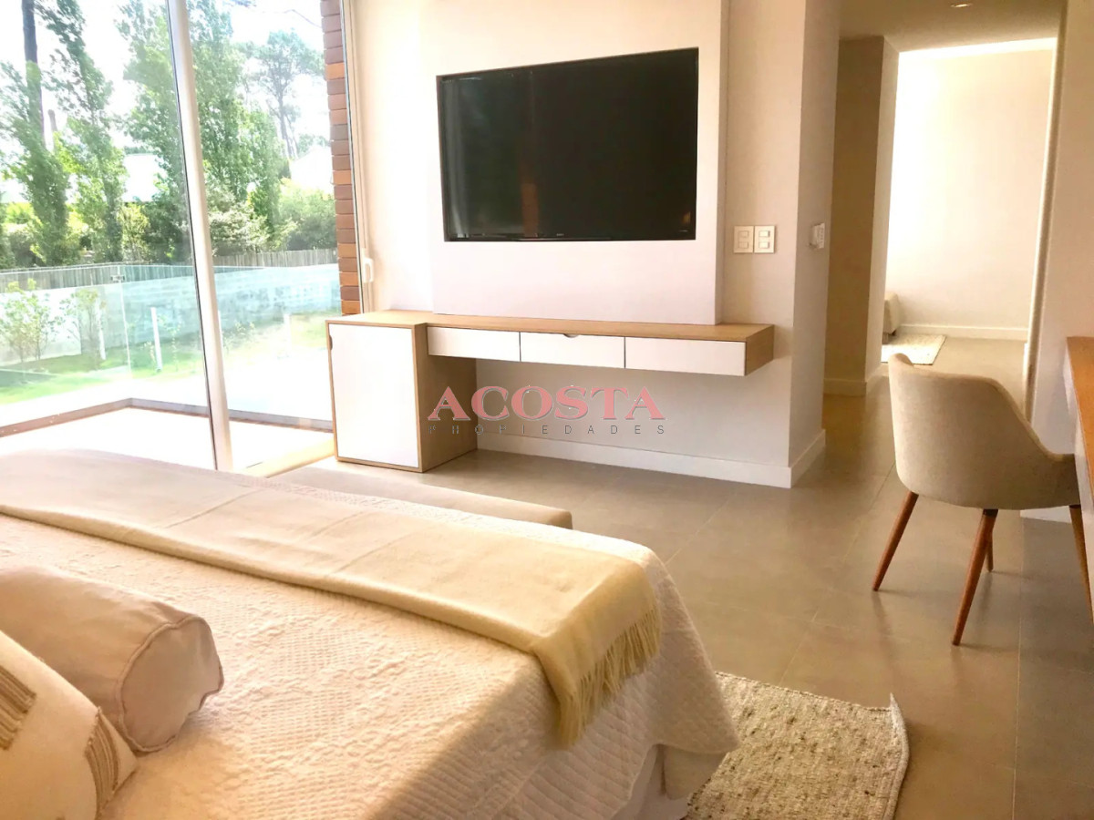 Casa ID.235 - Casa moderna de excelente construcción 