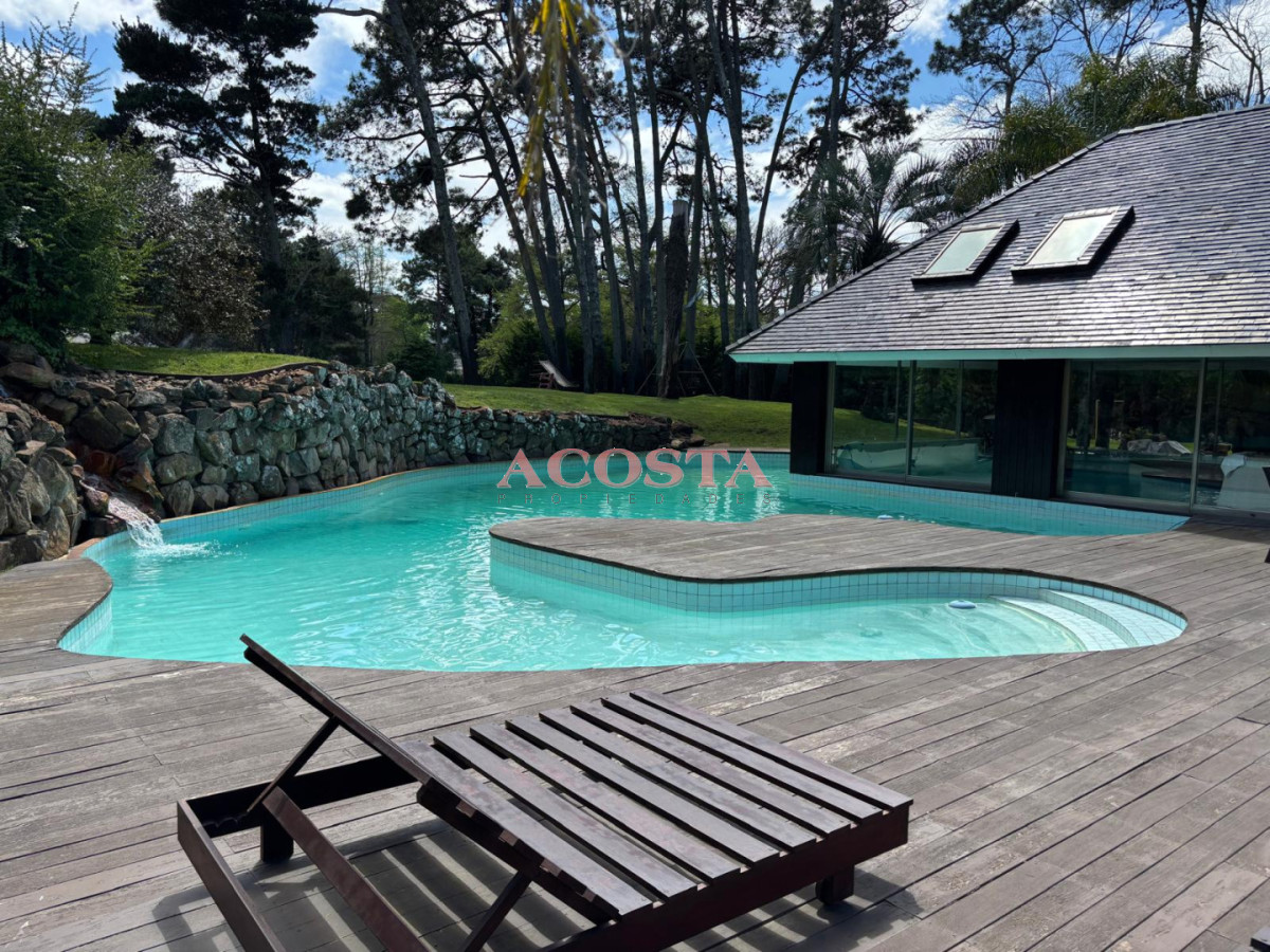 Casa ID.186 - casa premium a pocas cuadras de Punta Shopping 