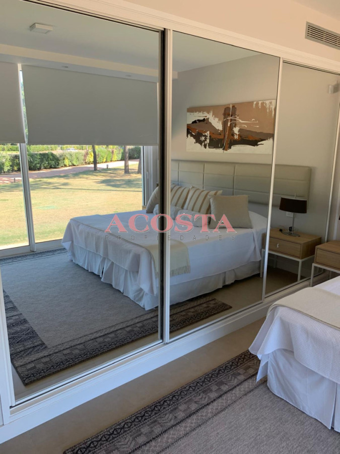 Casa ID.235 - Casa moderna de excelente construcción 