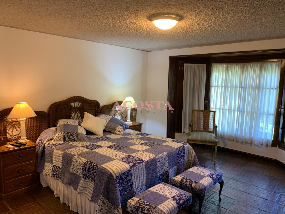 Casa ID.189 - Oportunidad en Playa Mansa 