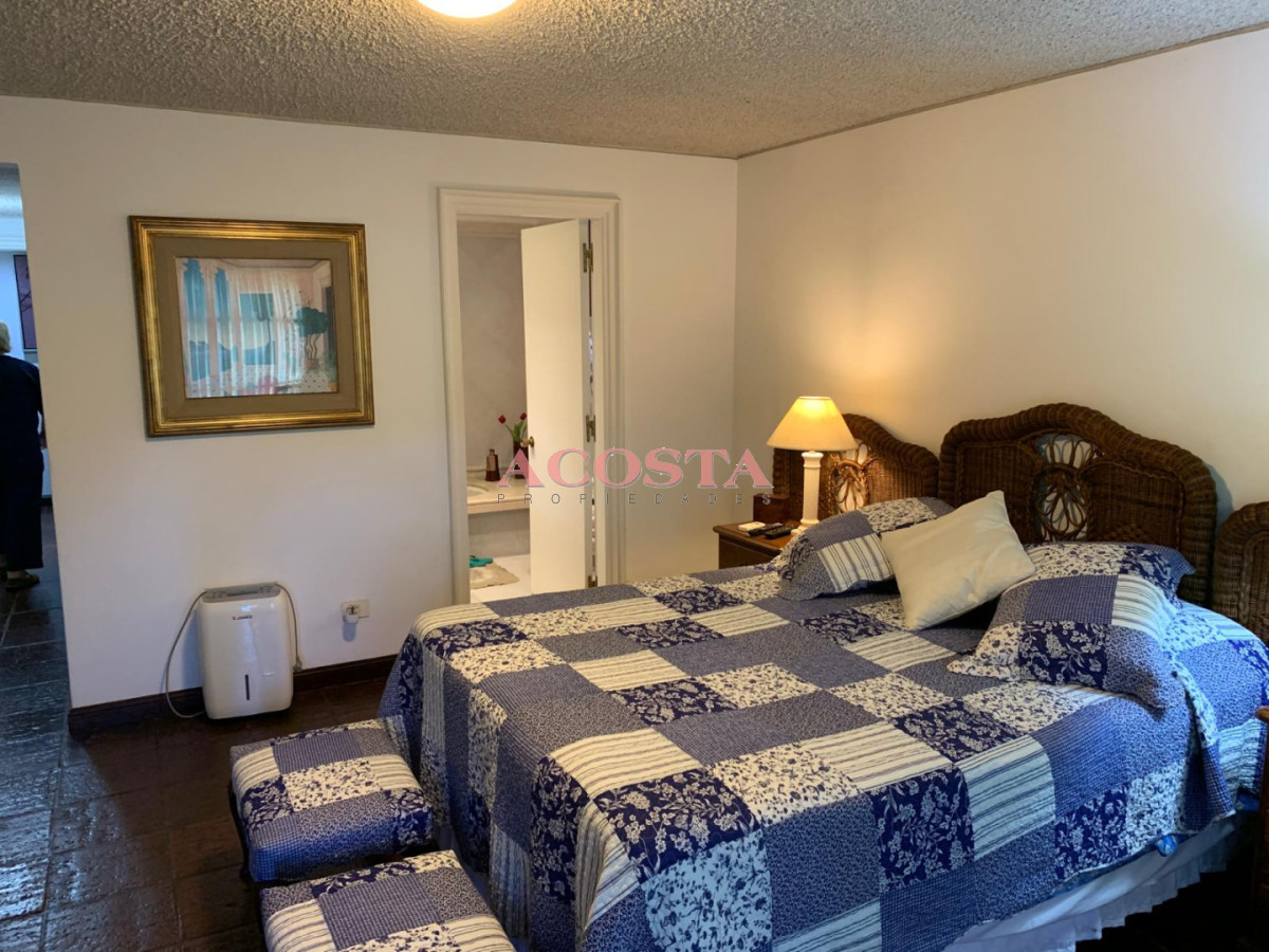 Casa ID.189 - Oportunidad en Playa Mansa 