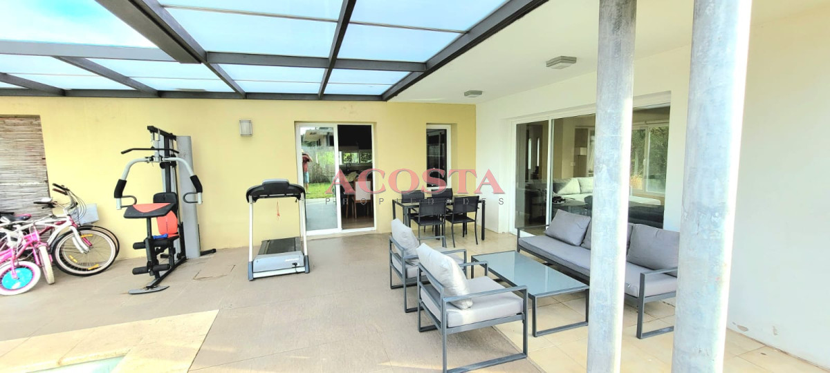 Casa ID.266 - Casa en impecable estado 