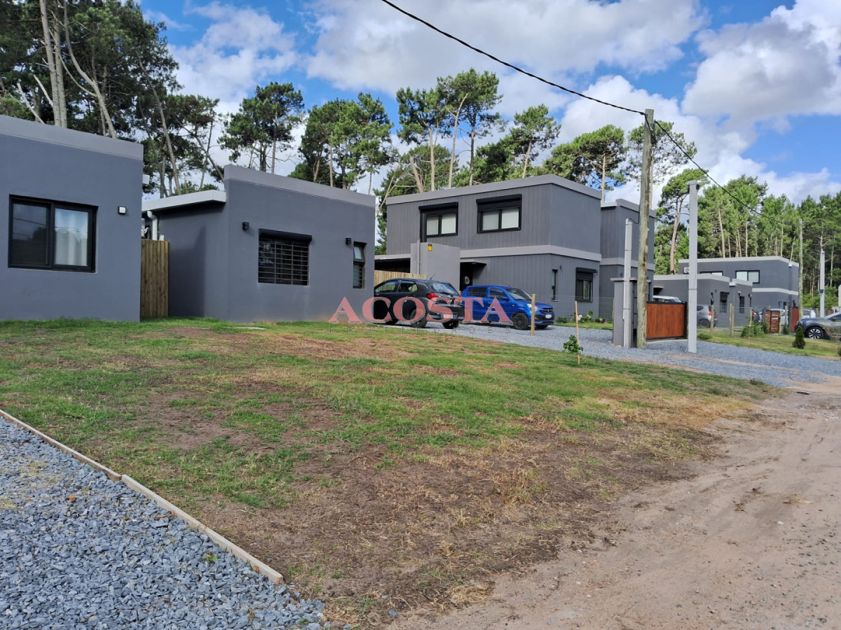 Casa ID.166 - casa a estrenar zona Burnett