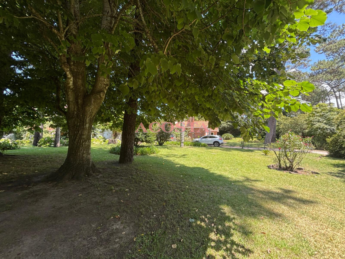 Casa ID.241 - Hermoso Jardin para disfrutar en familia 