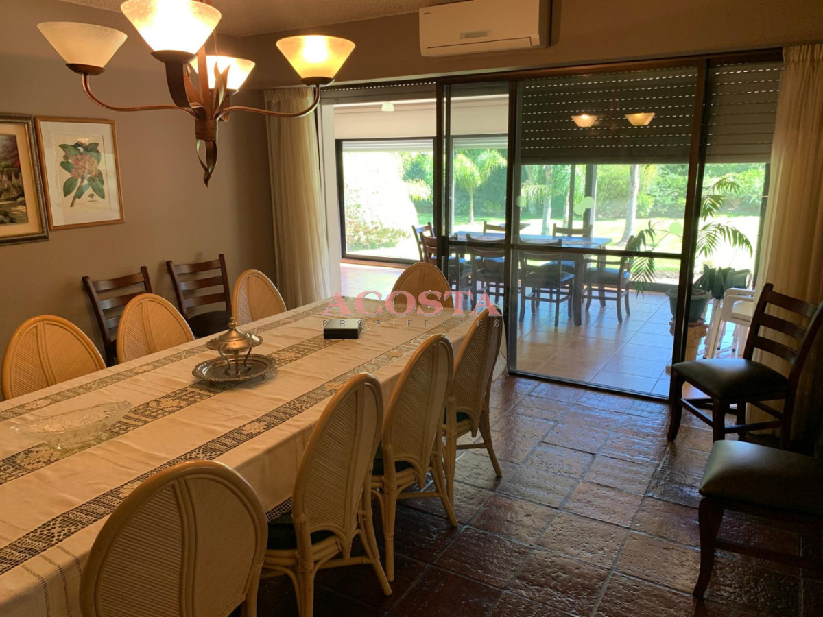 Casa ID.189 - Oportunidad en Playa Mansa 