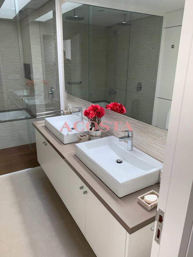 Casa ID.235 - Casa moderna de excelente construcción 