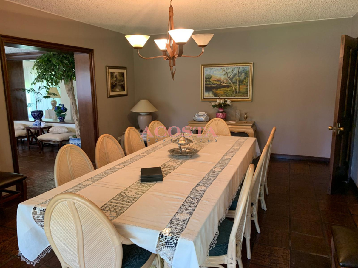 Casa ID.189 - Oportunidad en Playa Mansa 