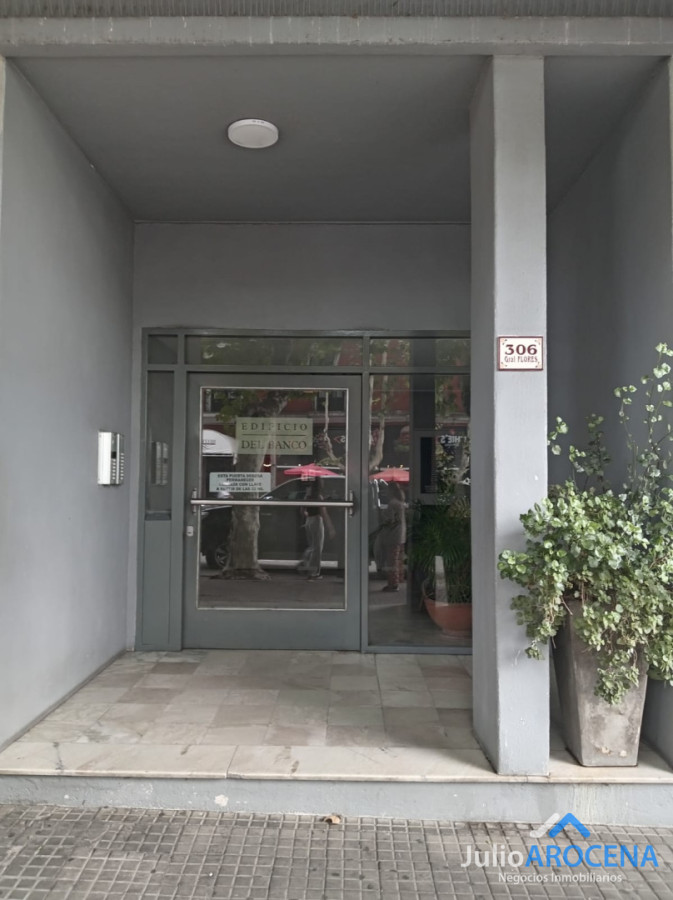 Apartamento ID.1383 - Hermoso apartamento 3 dormitorios, 2 baños. en pleno centro de Colonia del Sacramento