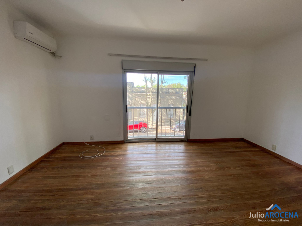 Apartamento ID.1123 - ¡Descubre este encantador apartamento en el corazón de Colonia del Sacramento! 
