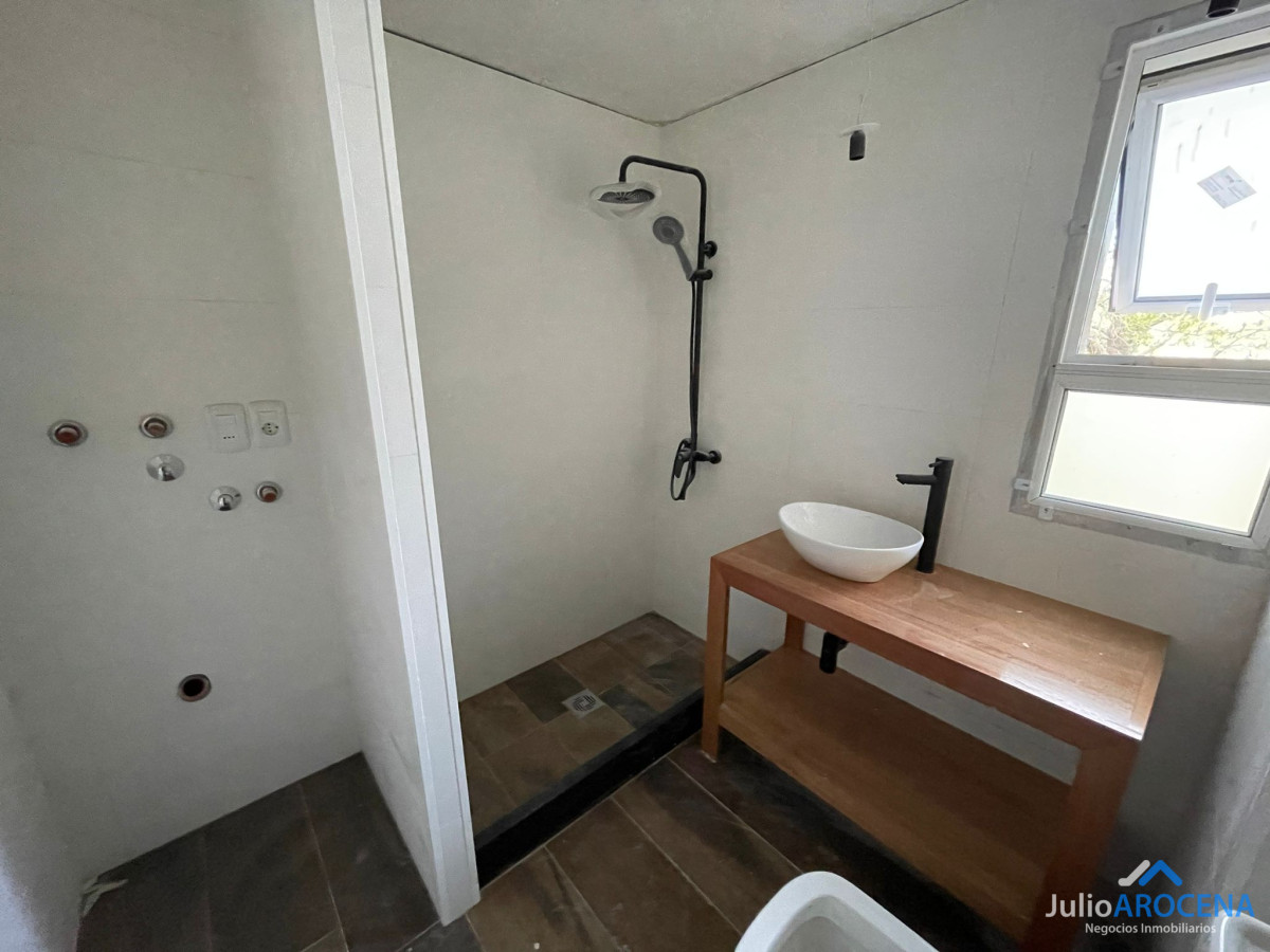 Apartamento ID.1157 -  Unidad 403: Elegancia y Confort Vista lateral al Río de la Plata 