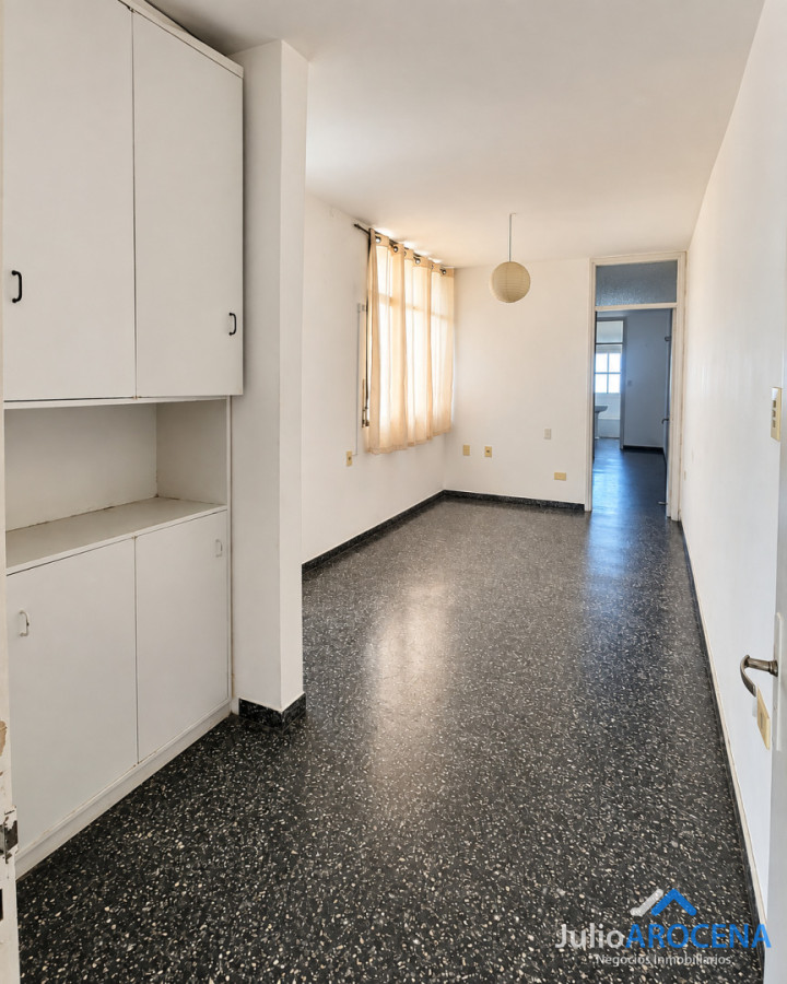 Apartamento ID.1475 - APARTAMENTO MUY LUMINOSO CON BALCÓN Y VISTA AL RÍO EN EL CENTRO