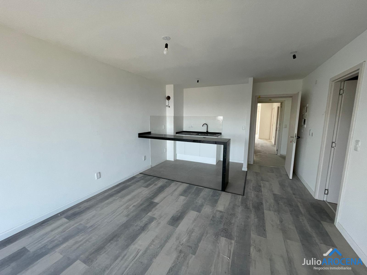 Apartamento ID.1196 - APARTAMENTO EN RAMBLA DE LAS AMERICAS 2º PISO 