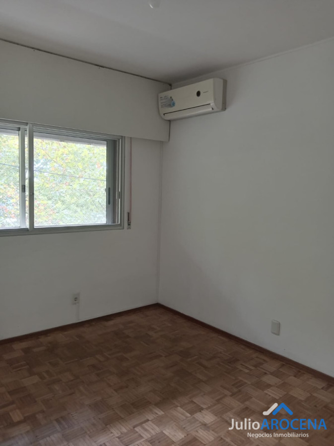 Apartamento ID.1383 - Hermoso apartamento 3 dormitorios, 2 baños. en pleno centro de Colonia del Sacramento